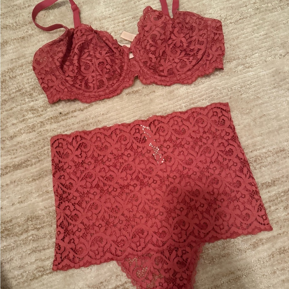 New w/o tags Victoria’s Secret Body by Victoria Unlined Bra Highwaisted Thong